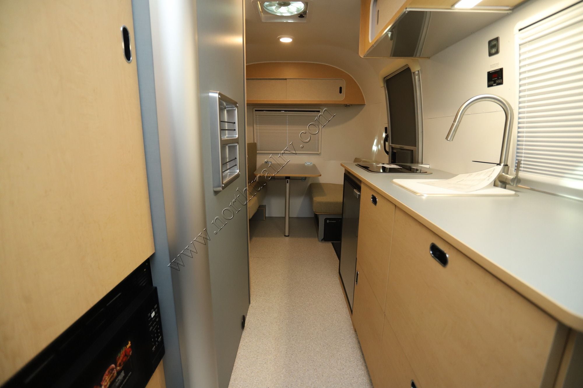 New 2027 Airstream World Travel 22RB Travel Trailer  For Sale