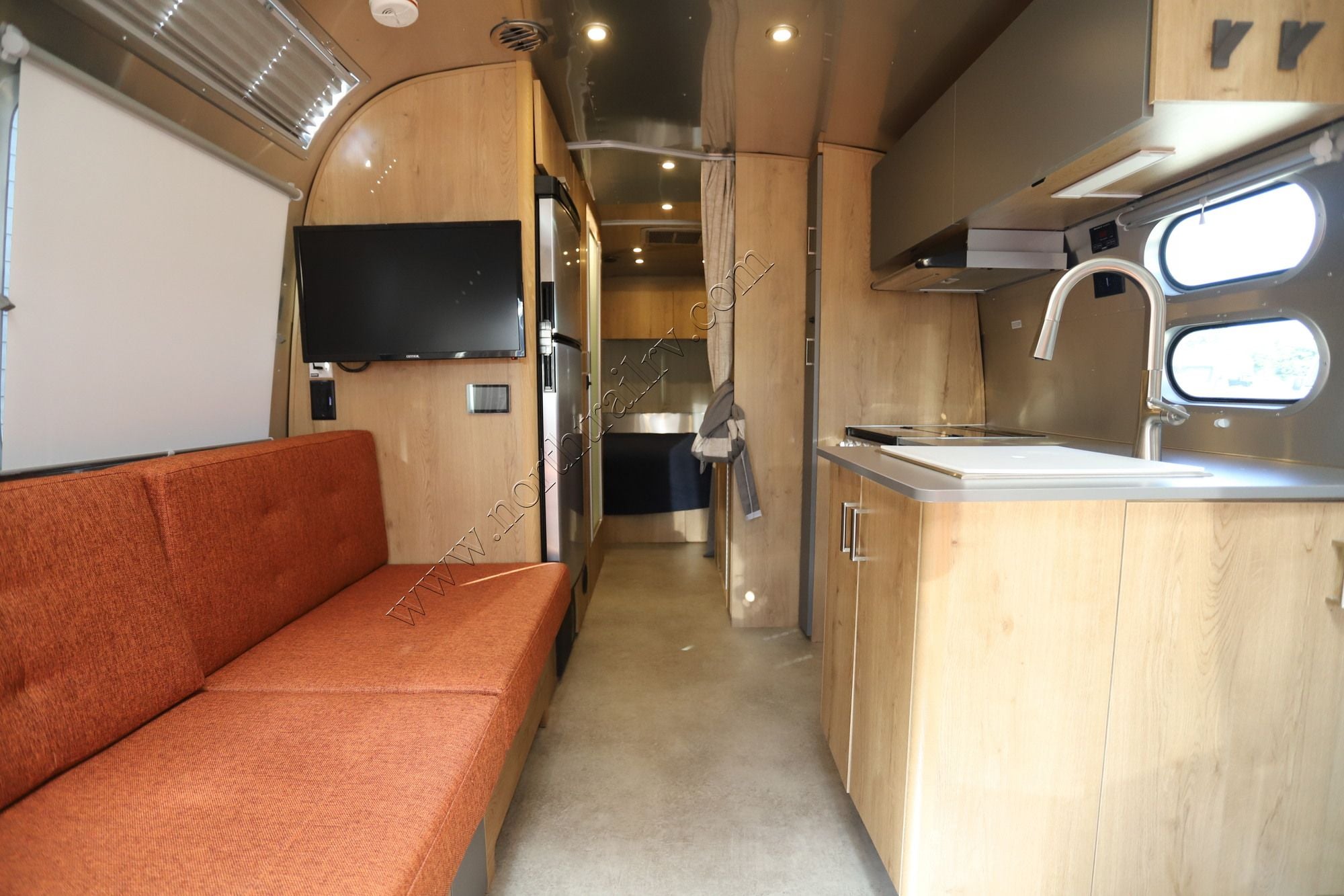 2024 Airstream Trade Wind 25FB Travel Trailer Used  For Sale