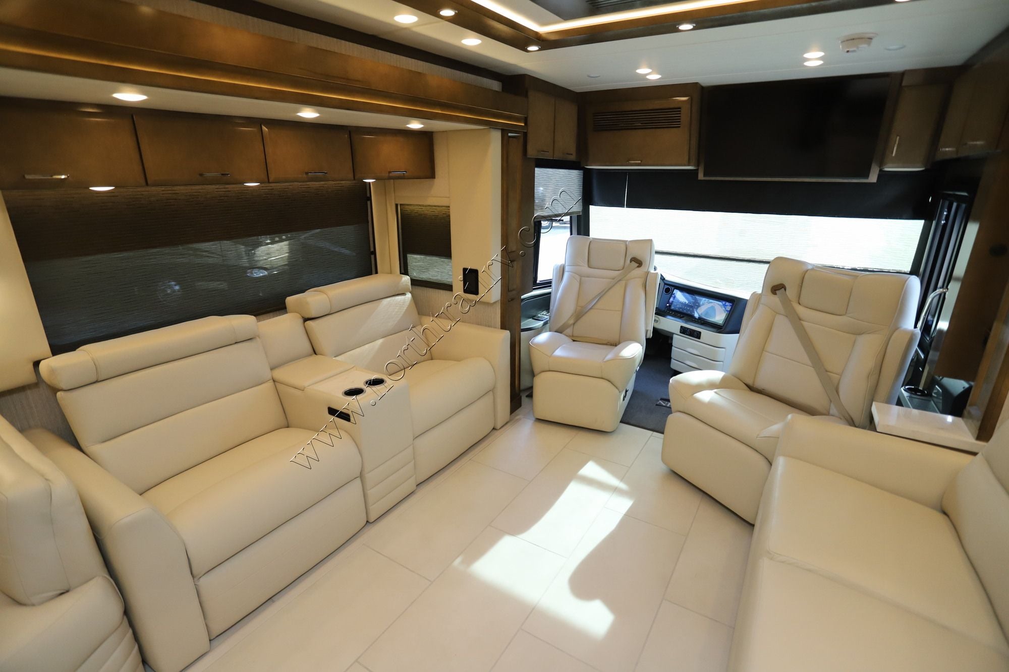 New 2027 Newmar Mountain Aire 4118 Class A  For Sale