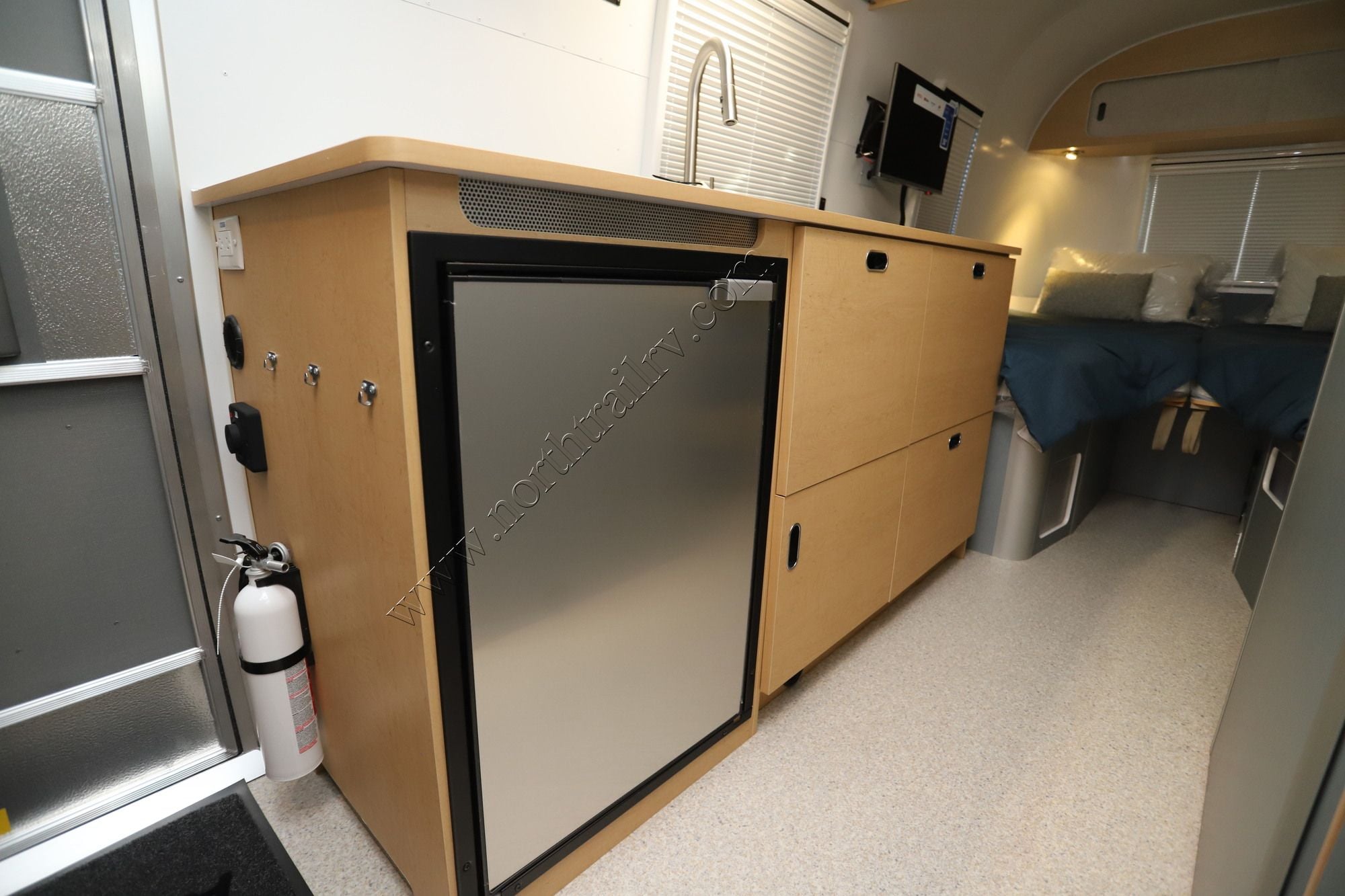 New 2027 Airstream World Travel 22RB Travel Trailer  For Sale