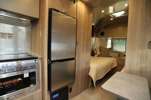 2027 Airstream Flying Cloud 23FB
