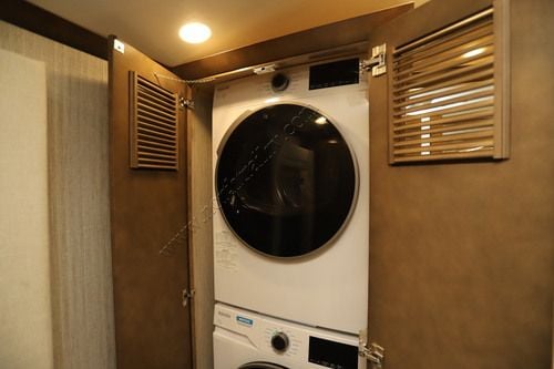 2027 Newmar Mountain Aire 4118