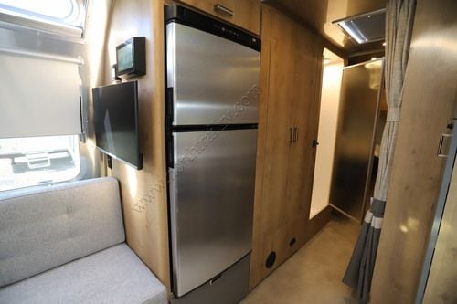 2027 Airstream Trade Wind 27FB