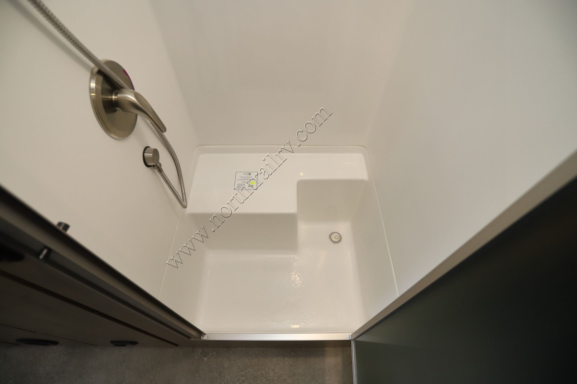 New 2027 Airstream Trade Wind 27FB Travel Trailer  For Sale