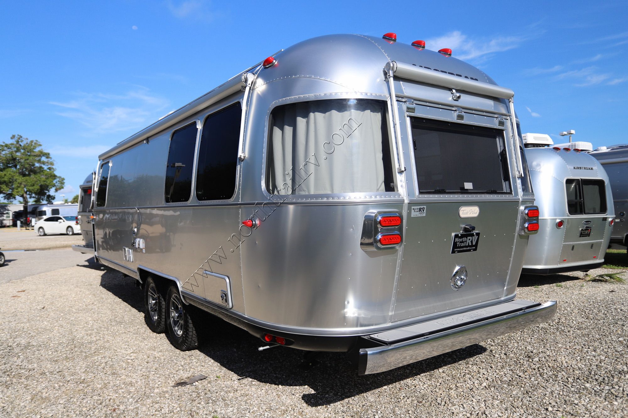 New 2027 Airstream Trade Wind 27FB Travel Trailer  For Sale