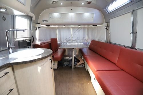 2018 Airstream International 25FBQ