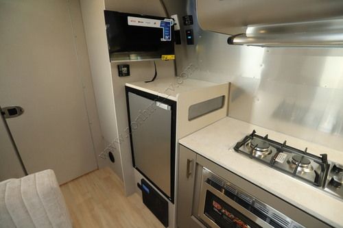 2027 Airstream Caravel 22FB