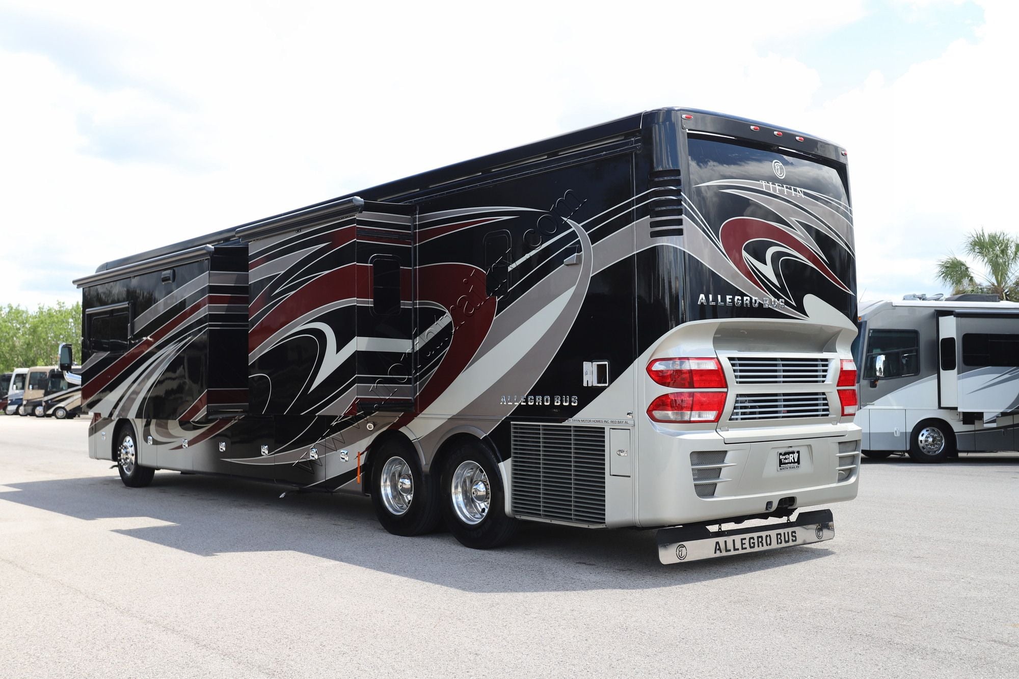 Used 2018 Tiffin Motor Homes Allegro Bus 45OPP Class A  For Sale