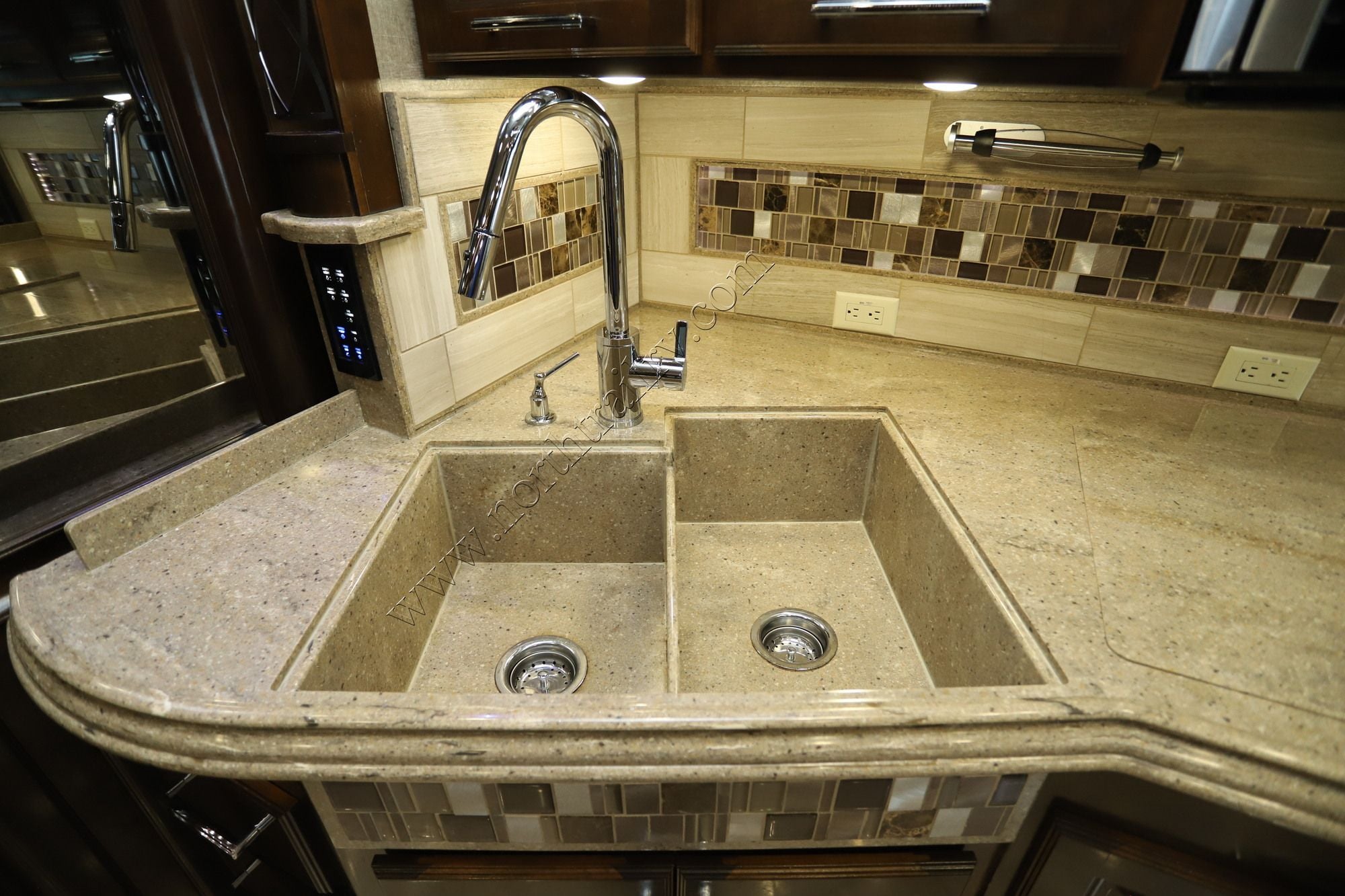 Used 2018 Tiffin Motor Homes Allegro Bus 45OPP Class A  For Sale