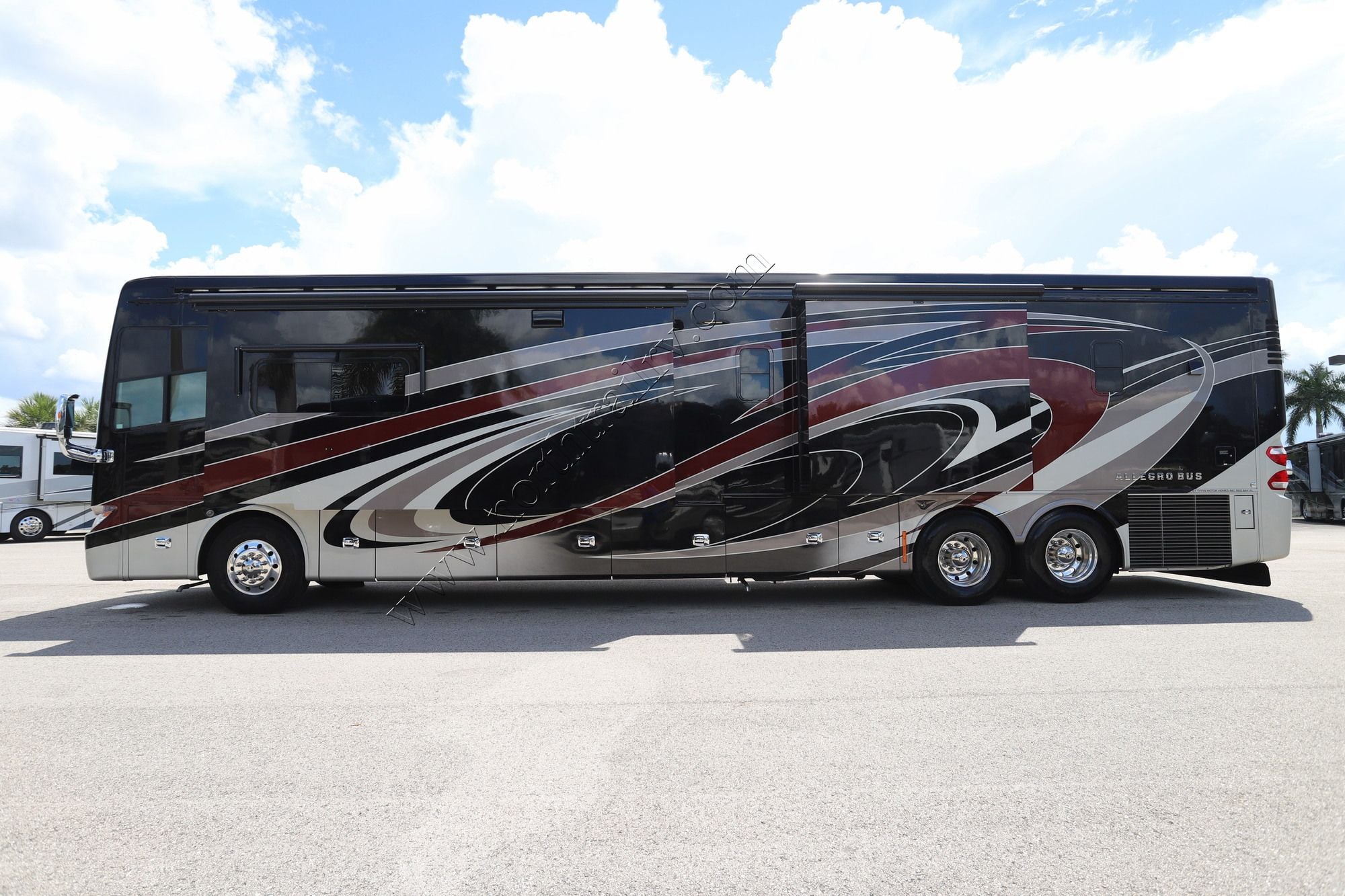 Used 2018 Tiffin Motor Homes Allegro Bus 45OPP Class A  For Sale
