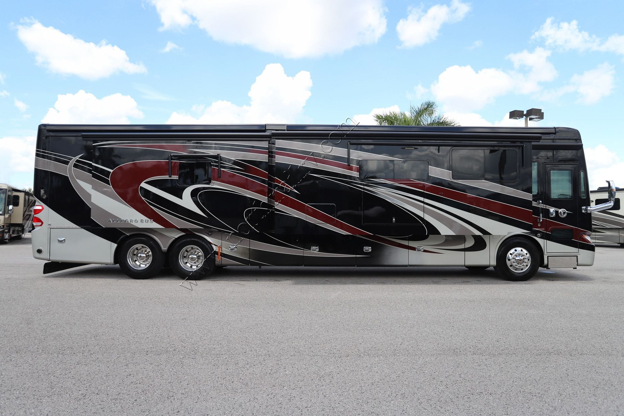 Used 2018 Tiffin Motor Homes Allegro Bus 45OPP Class A  For Sale