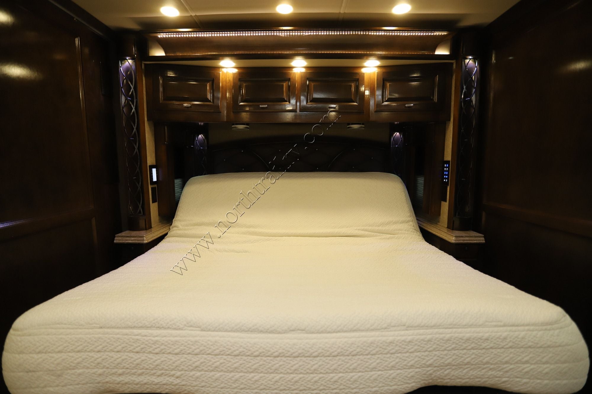 Used 2018 Tiffin Motor Homes Allegro Bus 45OPP Class A  For Sale