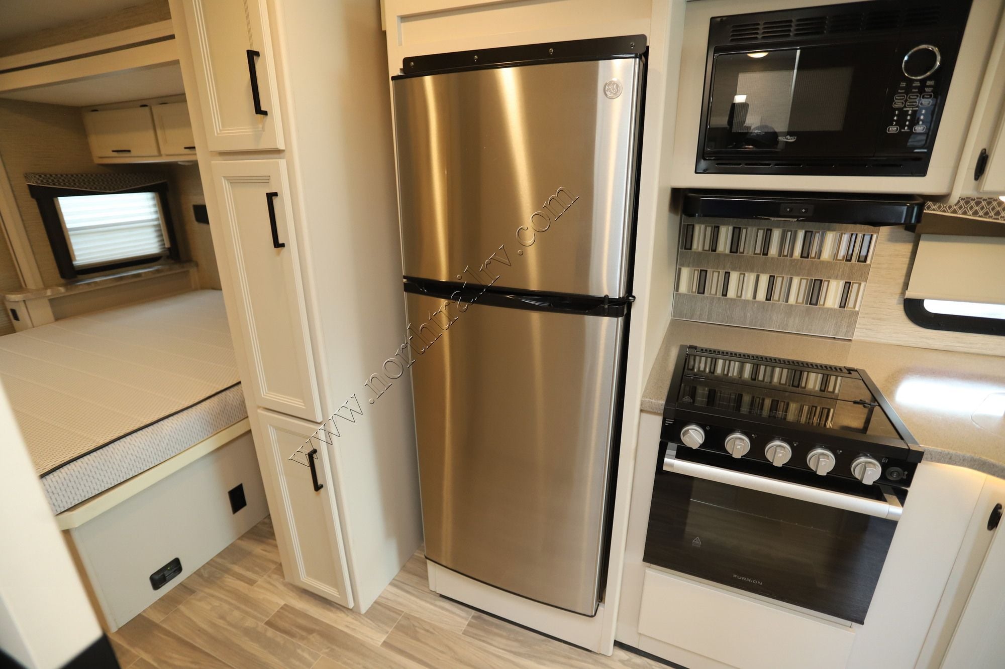 Used 2023 Thor Resonate 30C Class A  For Sale