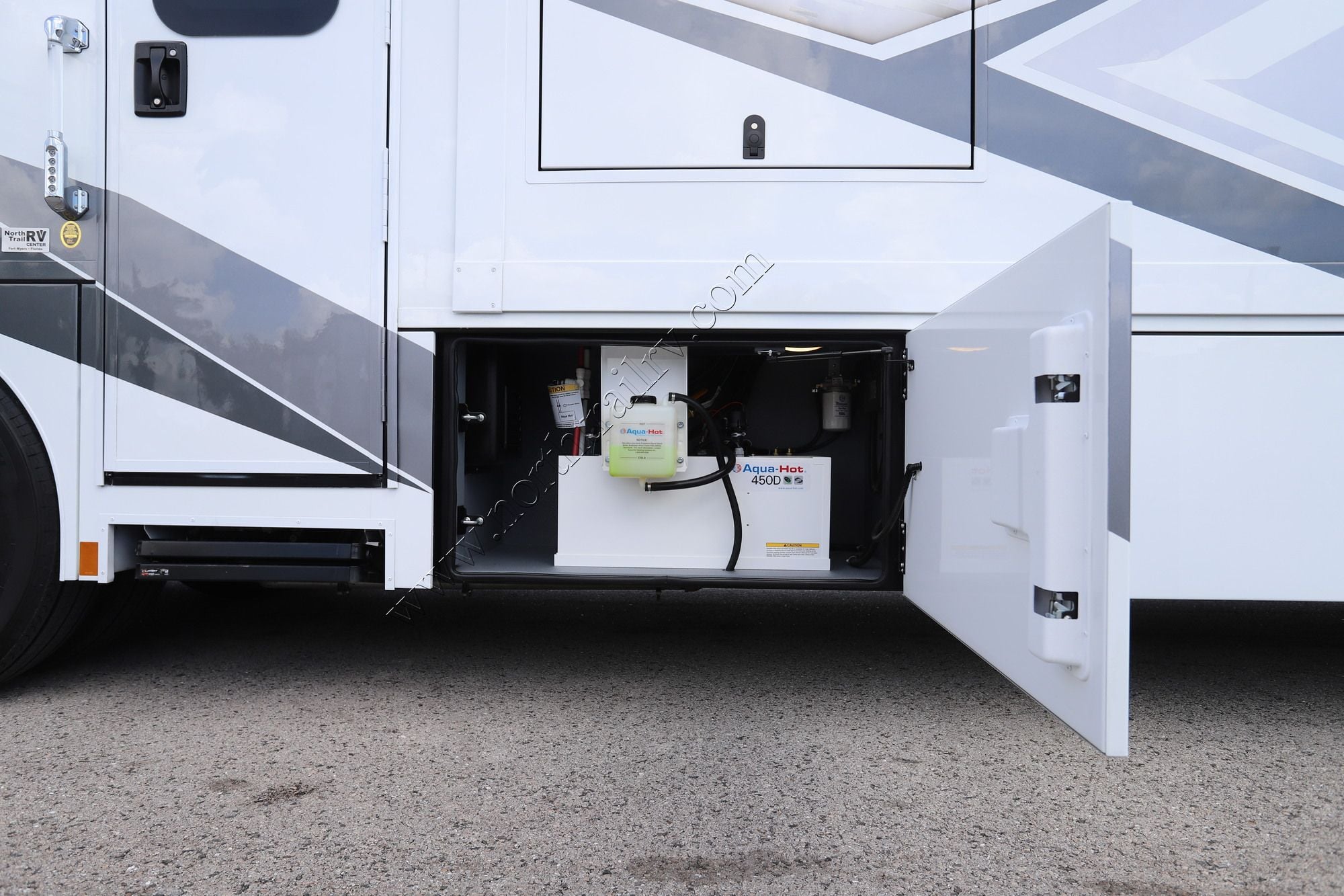 New 2027 Renegade Rv Explorer 42RB Super C  For Sale