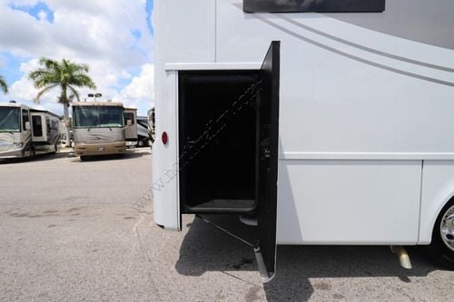 2027 Newmar Freedom Aire 2512