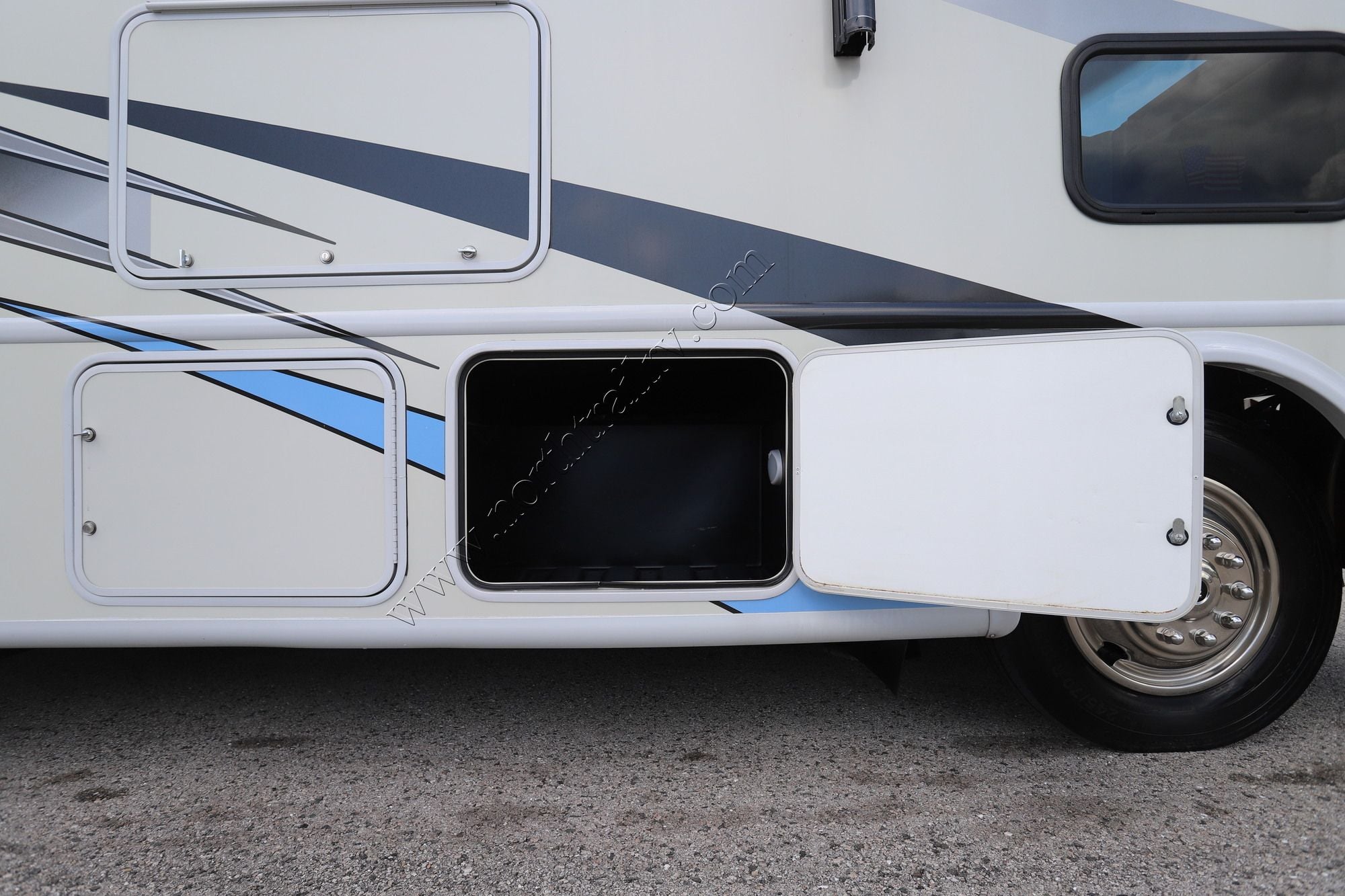Used 2023 Thor Resonate 30C Class A  For Sale