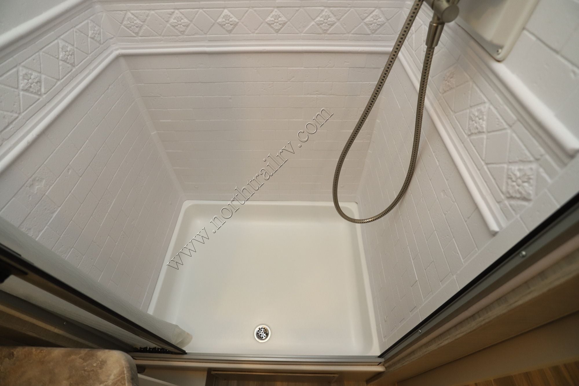 Used 2023 Thor Resonate 30C Class A  For Sale