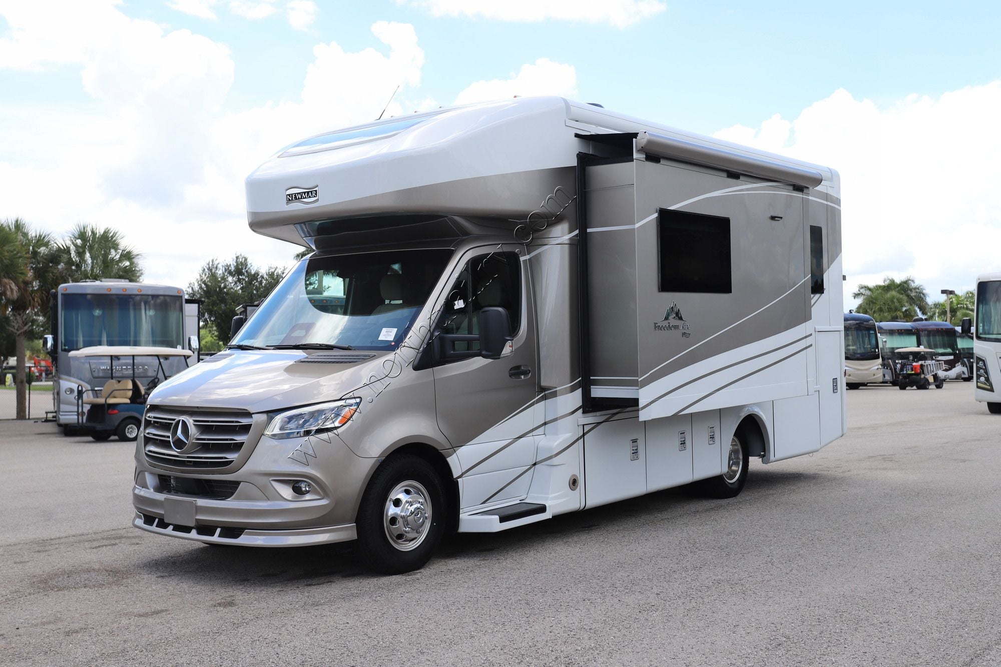 New 2027 Newmar Freedom Aire 2512 Class C  For Sale