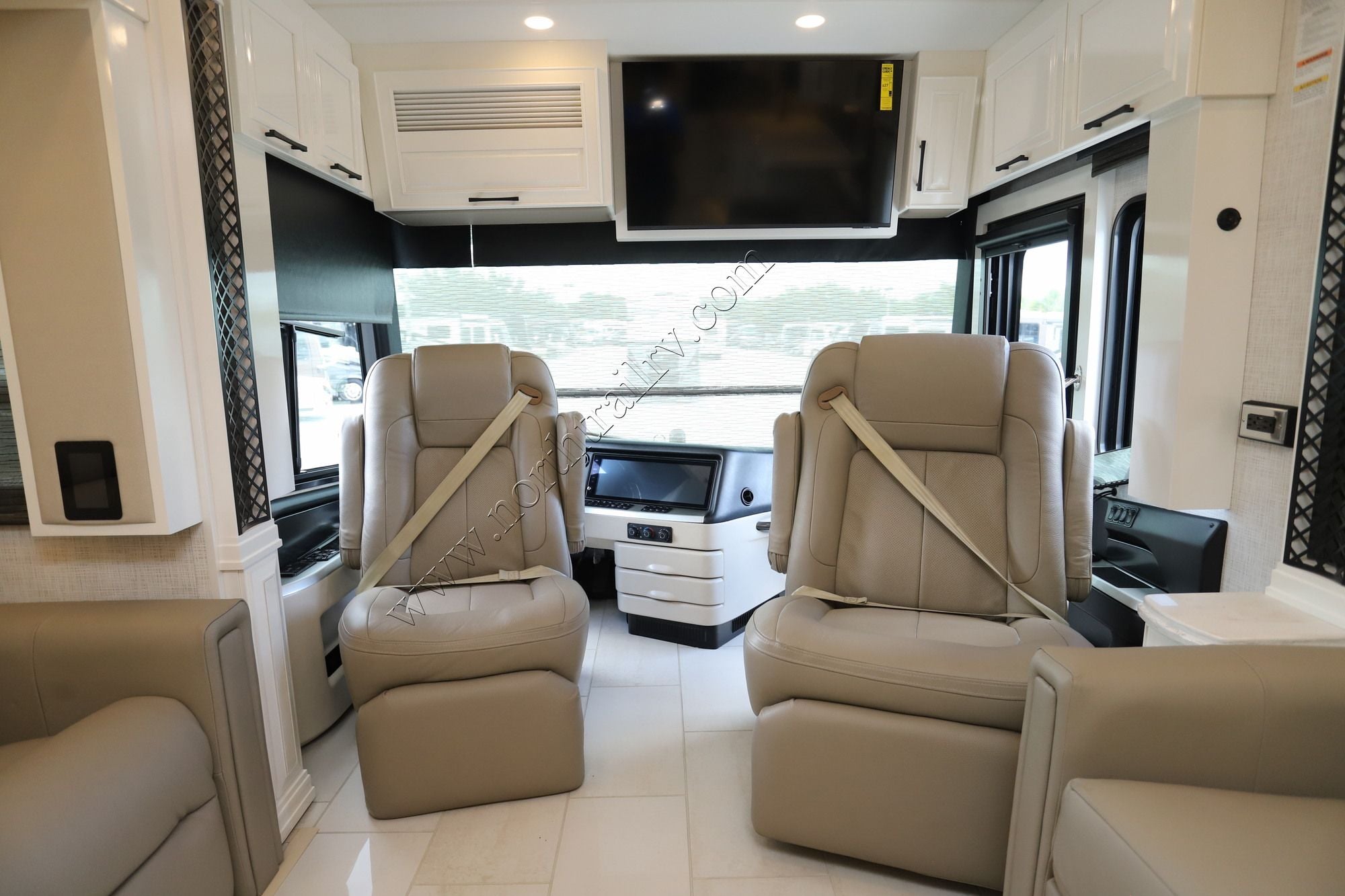New 2027 Newmar London Aire 4551 Class A  For Sale