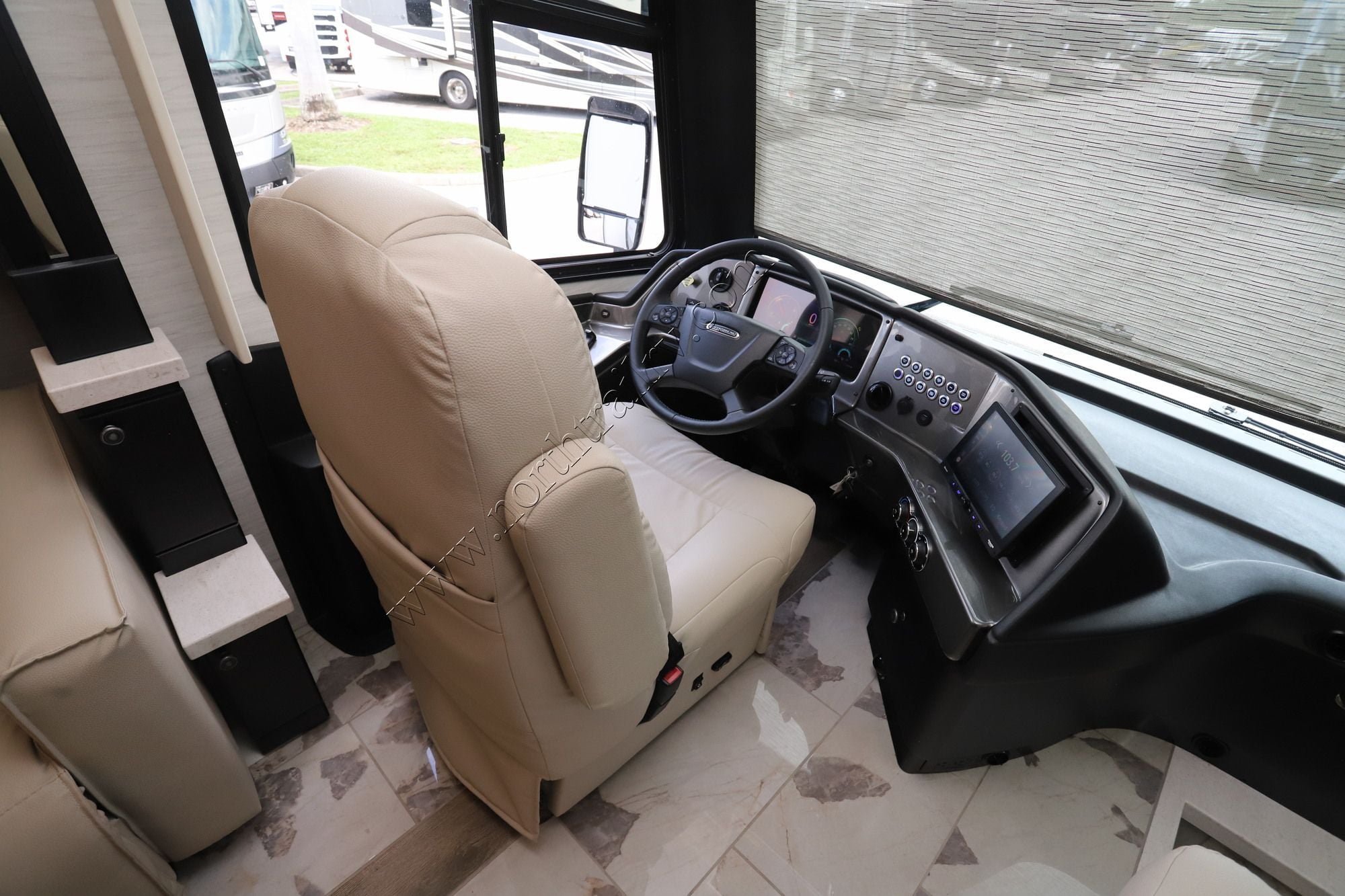 New 2027 Tiffin Motor Homes Phaeton 40RTH Class A  For Sale
