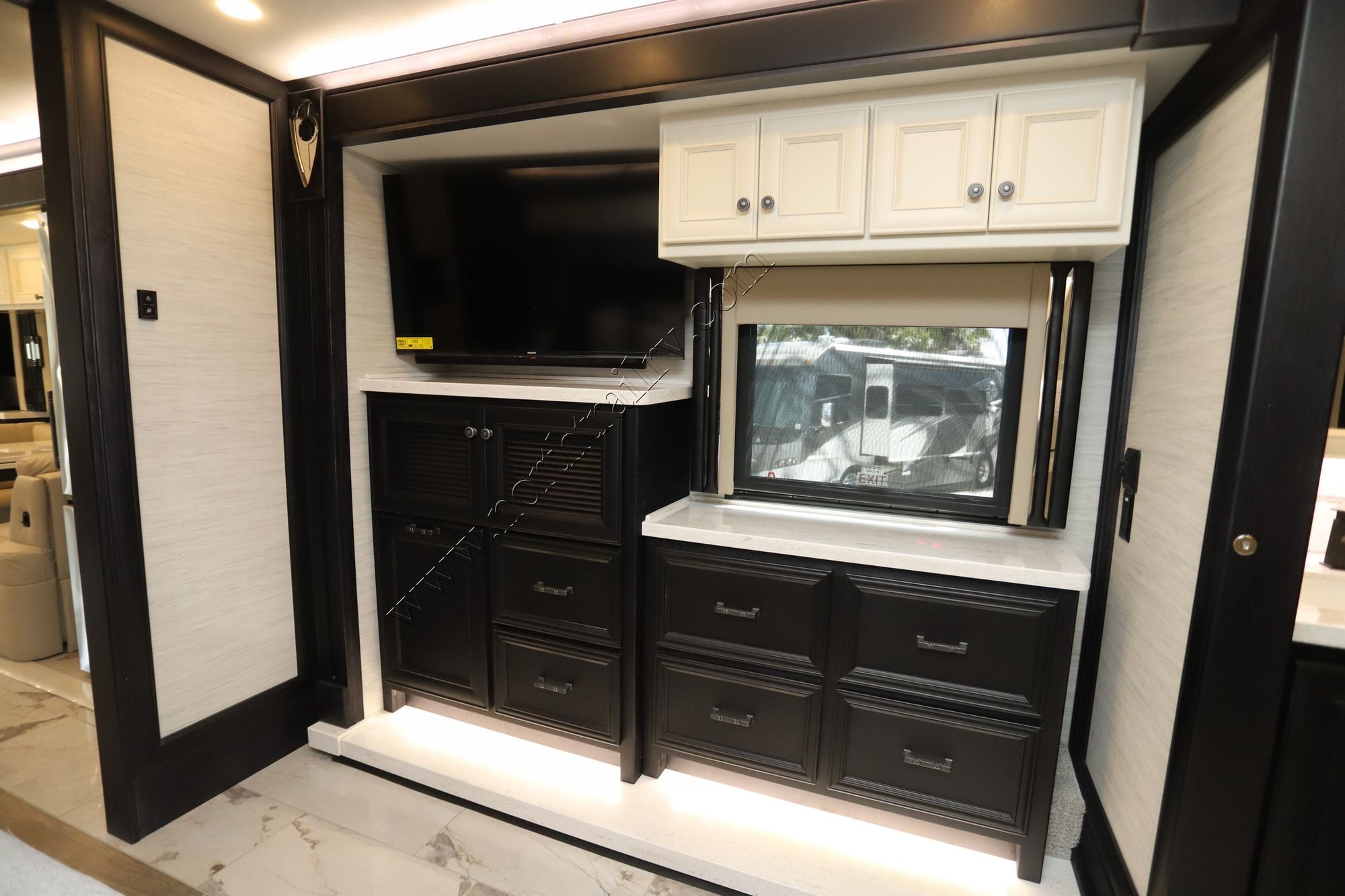 New 2027 Tiffin Motor Homes Phaeton 40RTH Class A  For Sale