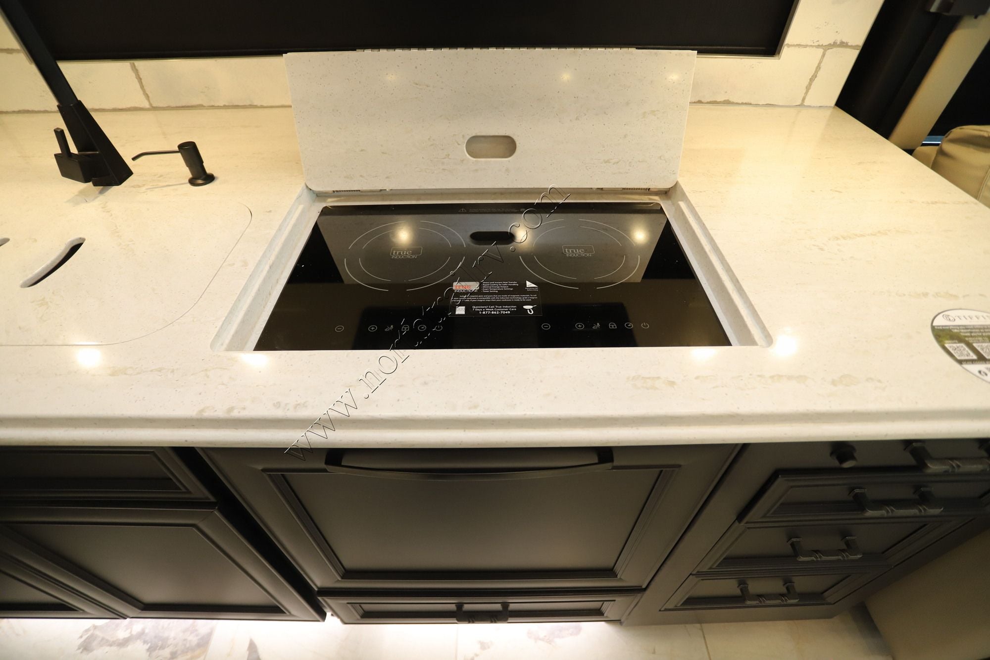 New 2027 Tiffin Motor Homes Phaeton 40RTH Class A  For Sale