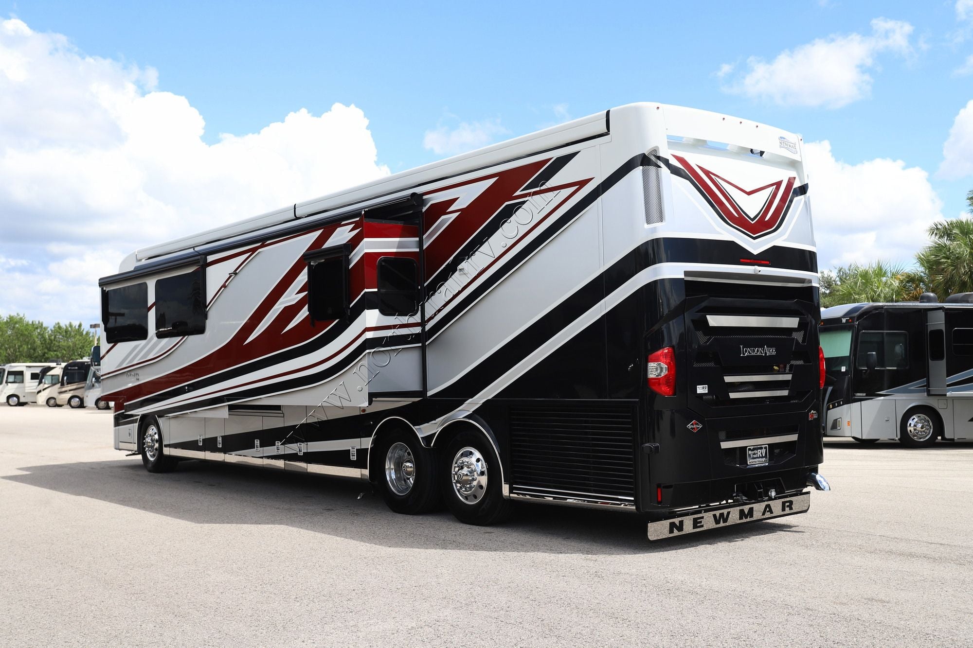 New 2027 Newmar London Aire 4551 Class A  For Sale