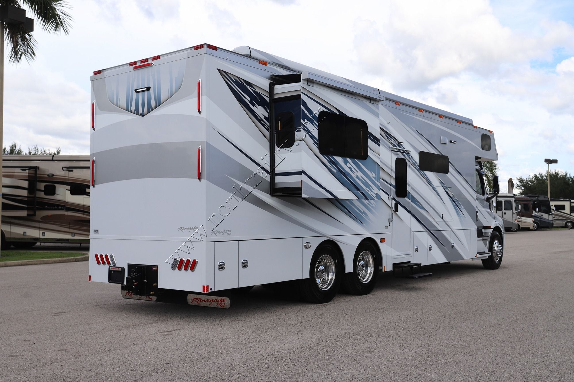 New 2027 Renegade Rv Classic 41CRB Super C  For Sale