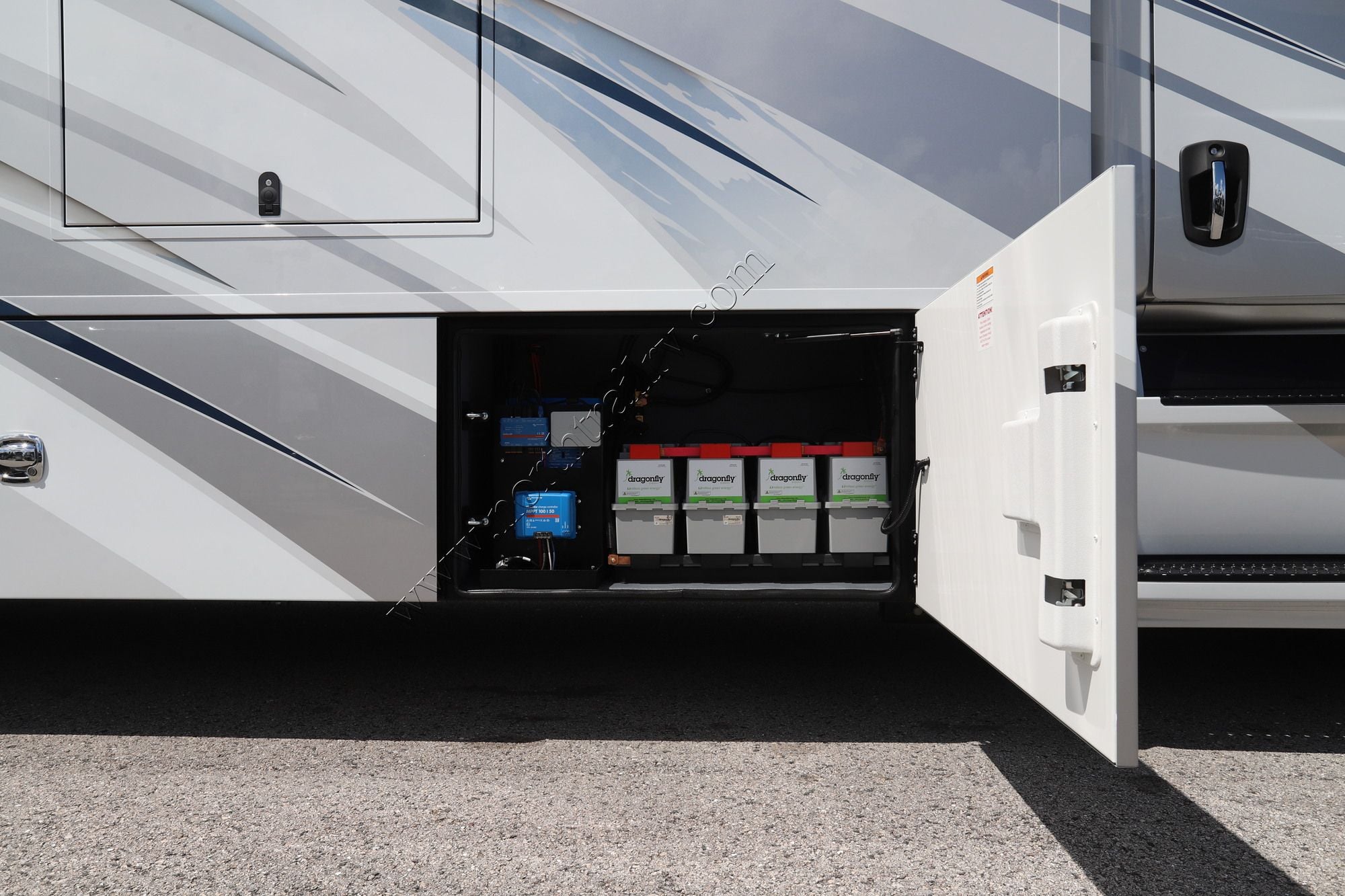 New 2027 Renegade Rv Classic 41CRB Super C  For Sale