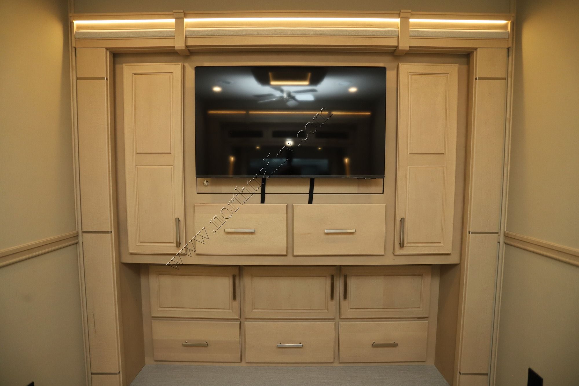 New 2027 Renegade Rv Classic 41CRB Super C  For Sale