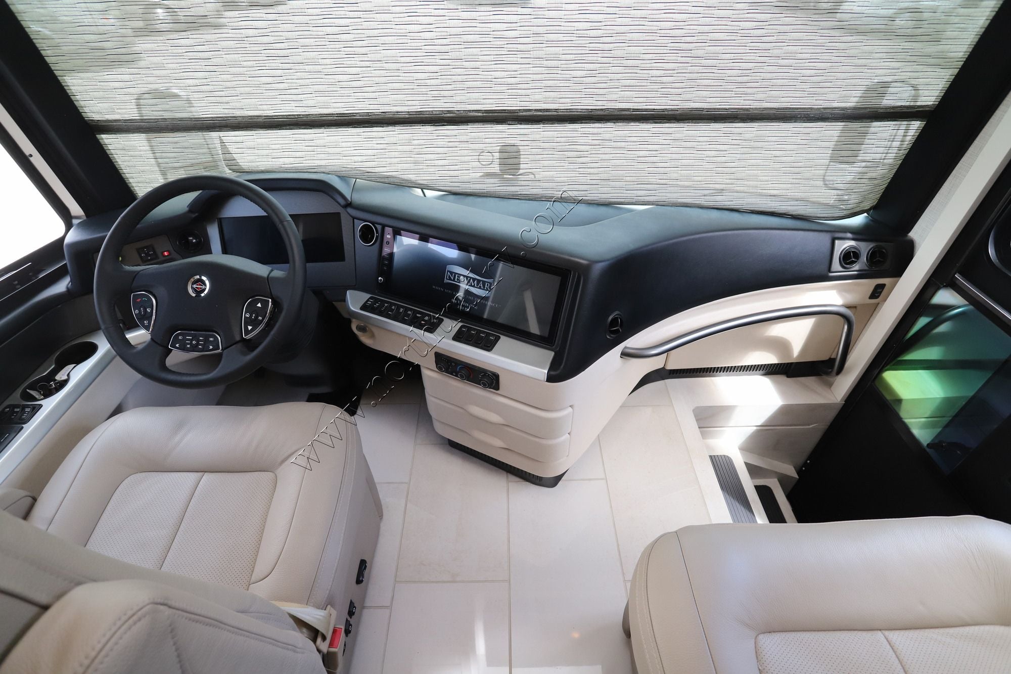 New 2027 Newmar London Aire 4551 Class A  For Sale