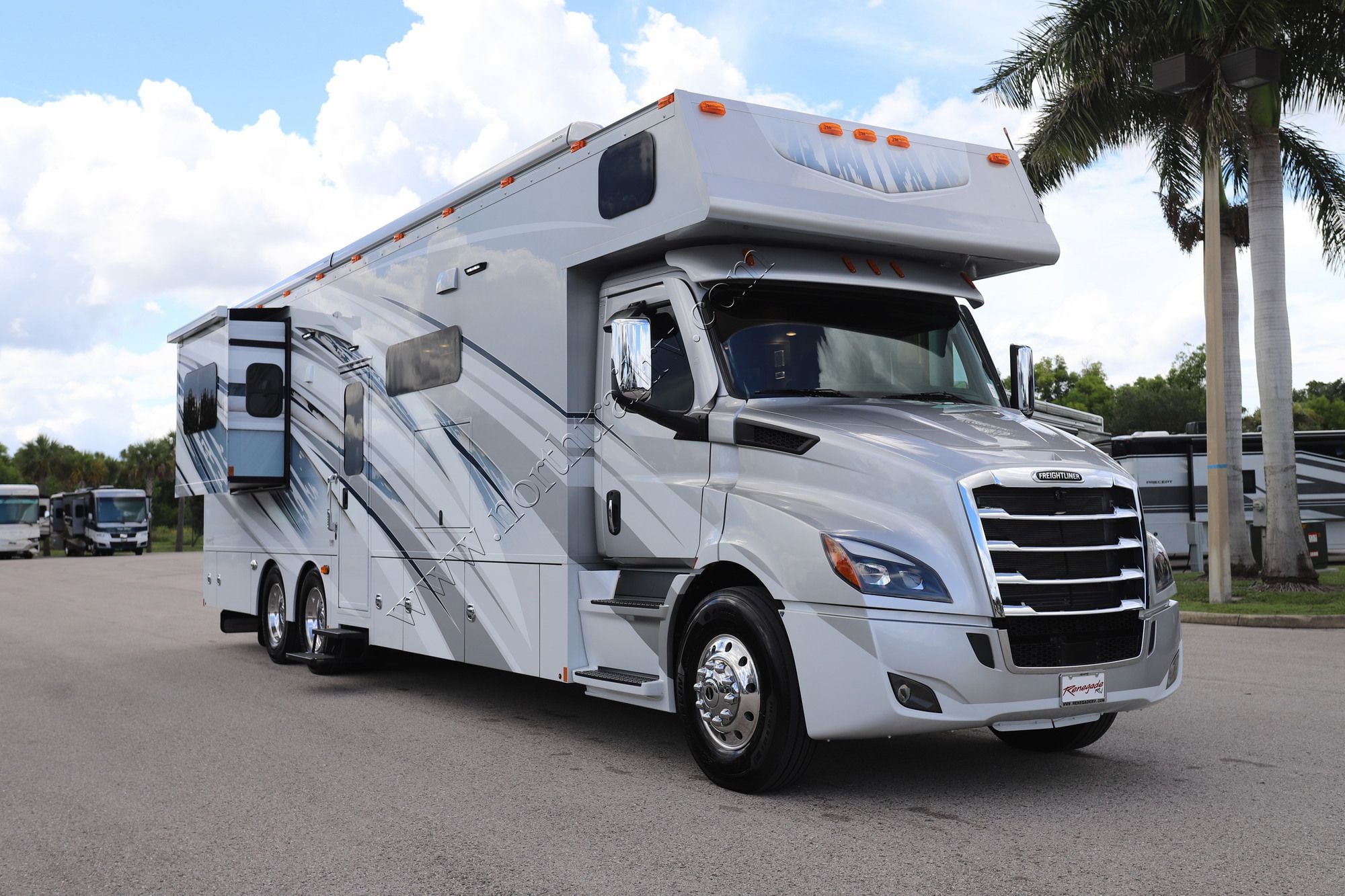 New 2027 Renegade Rv Classic 41CRB Super C  For Sale