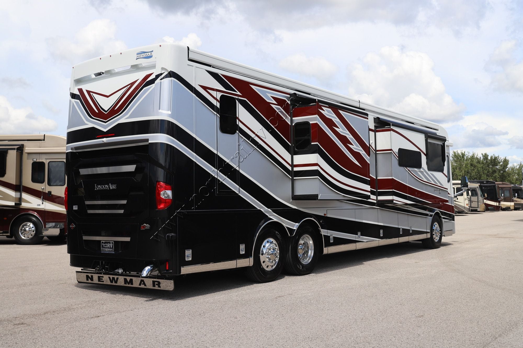 New 2027 Newmar London Aire 4551 Class A  For Sale