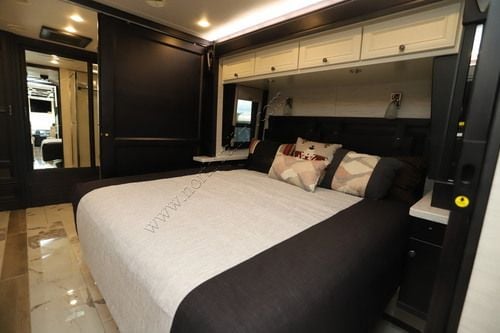 2027 Tiffin Motor Homes Phaeton 40RTH