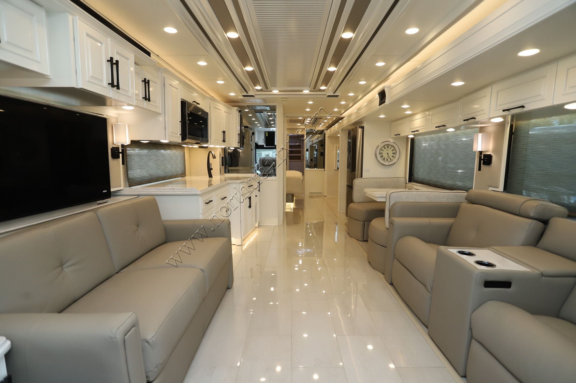 New 2027 Newmar London Aire 4551 Class A  For Sale