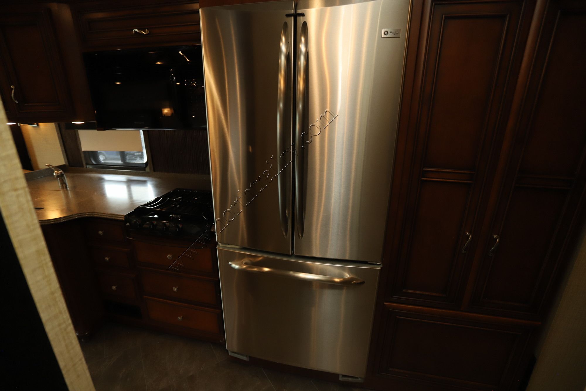 Used 2014 Newmar Ventana Le 3850 Class A  For Sale