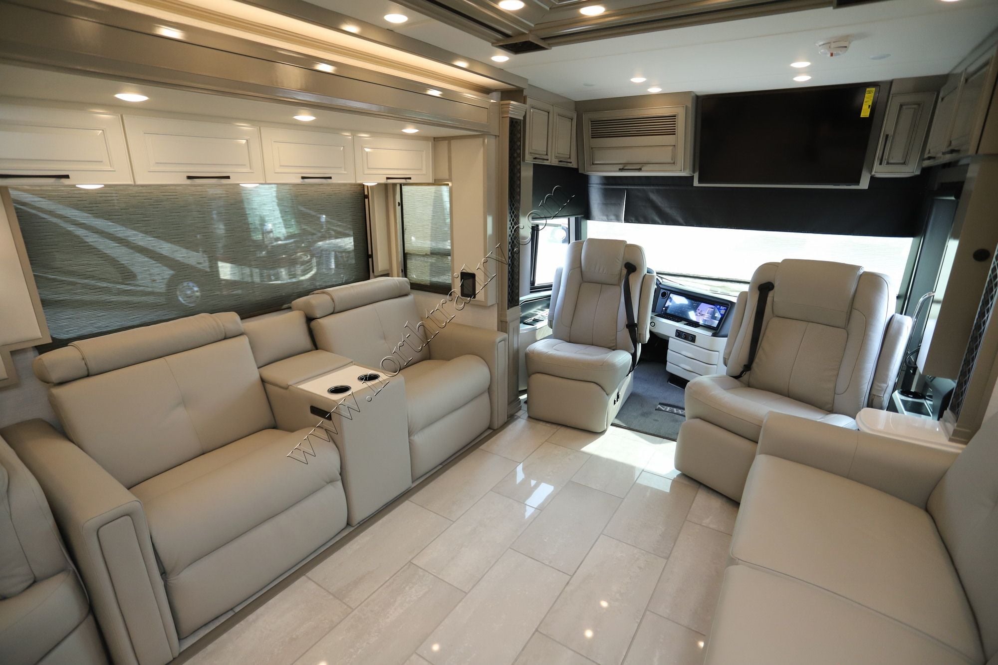 New 2027 Newmar London Aire 4551 Class A  For Sale