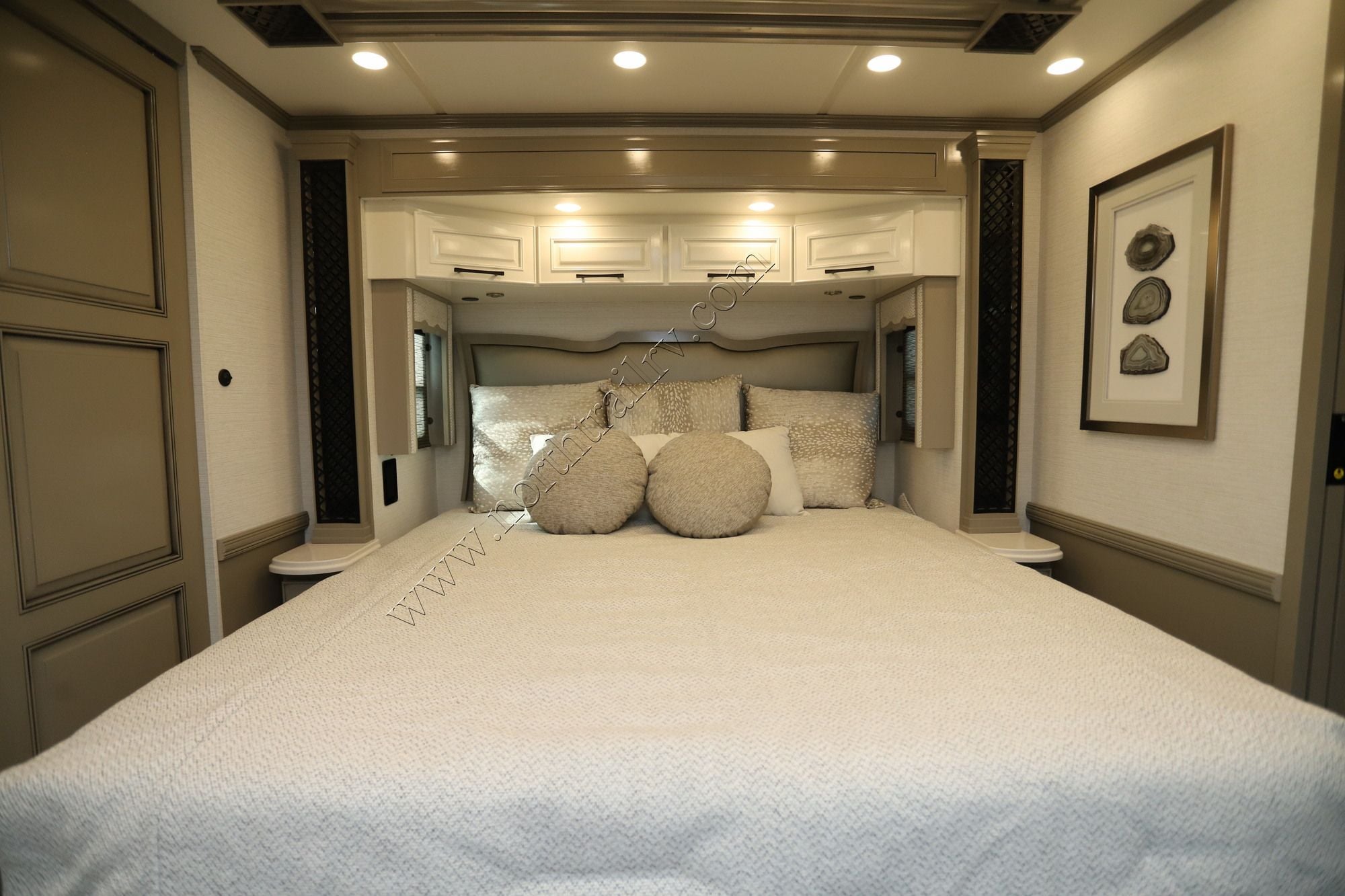 New 2027 Newmar London Aire 4551 Class A  For Sale