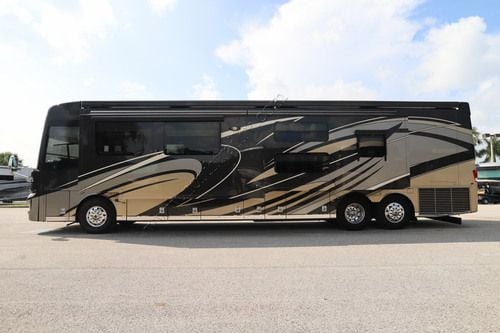 2020 Newmar Mountain Aire 4535