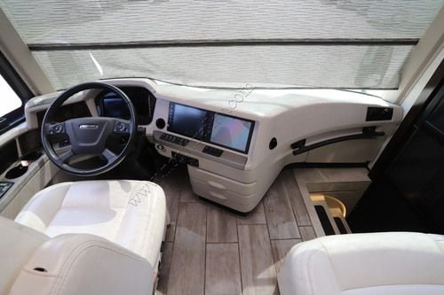 2020 Newmar Mountain Aire 4535