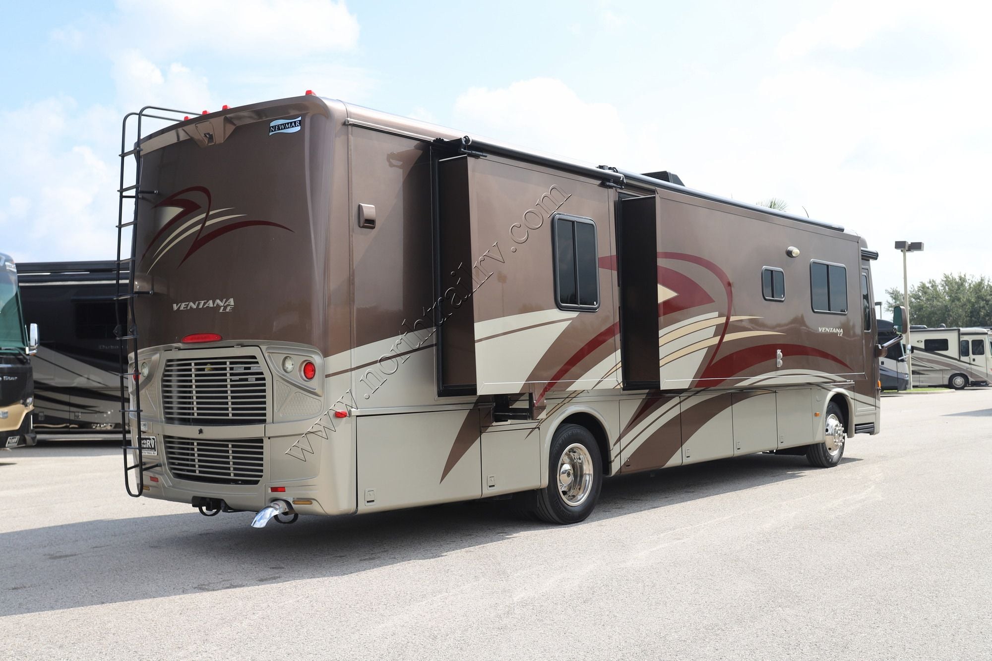 Used 2014 Newmar Ventana Le 3850 Class A  For Sale