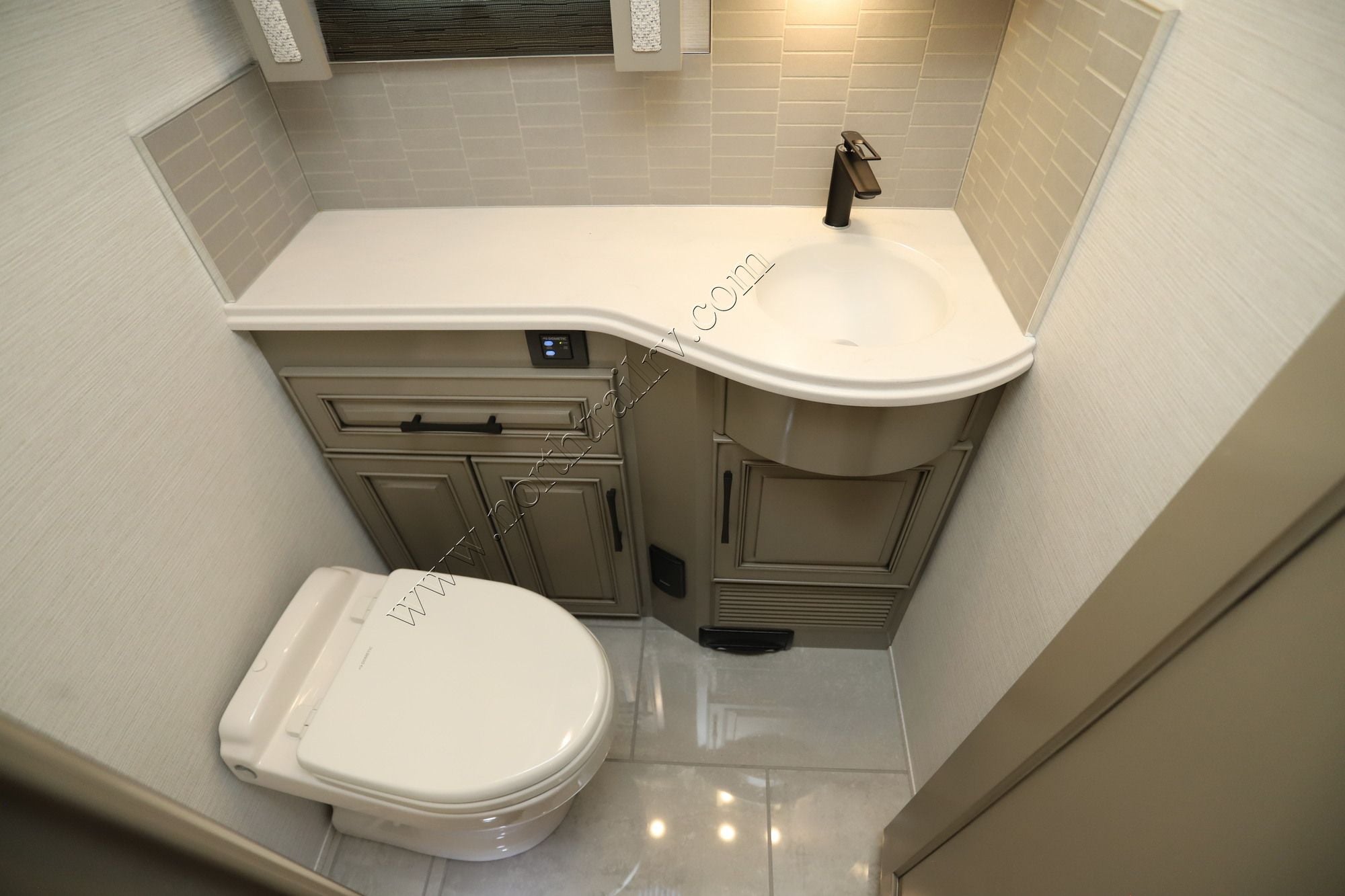 New 2027 Newmar London Aire 4551 Class A  For Sale