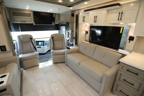 2027 Newmar London Aire 4551