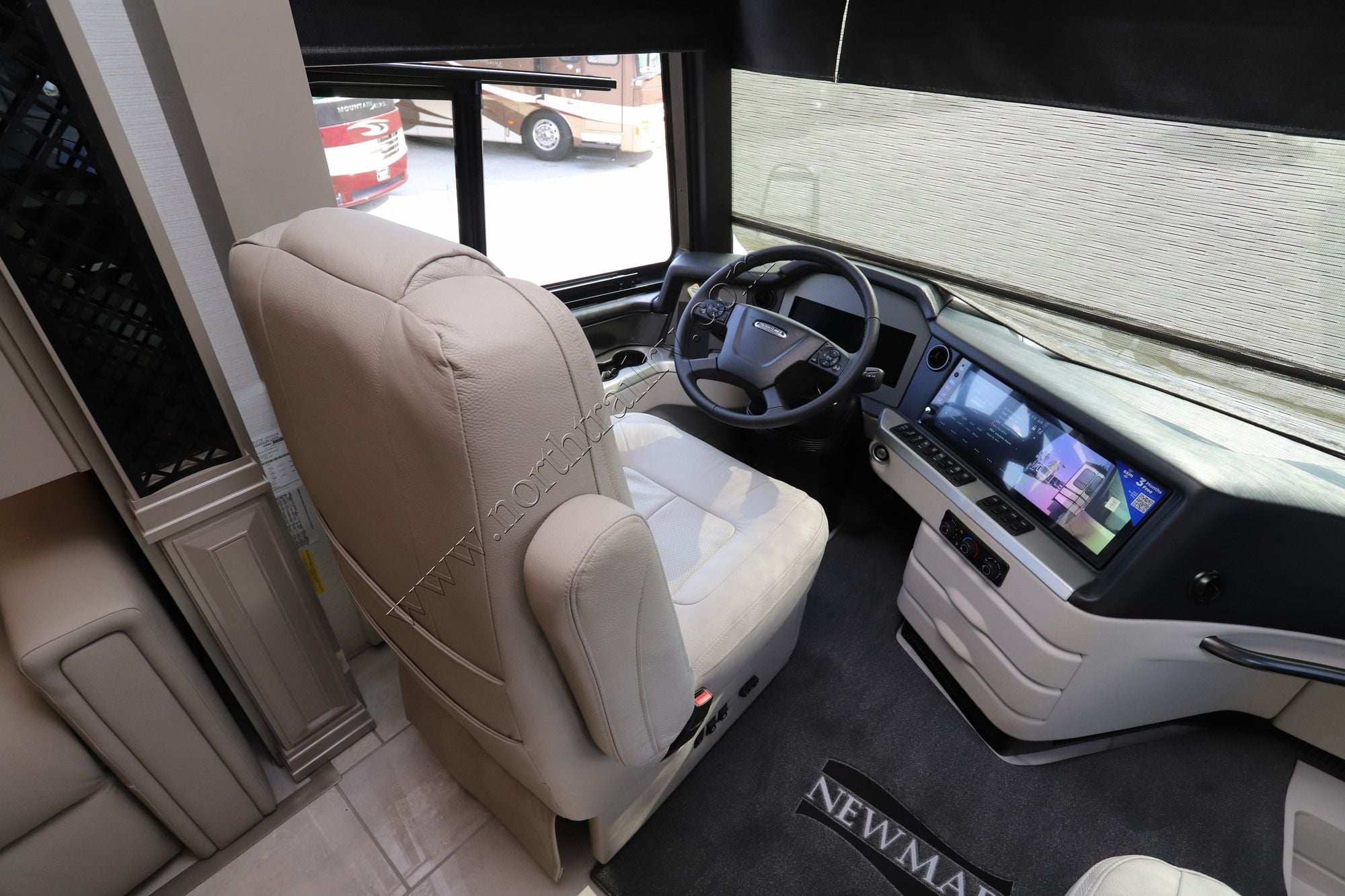 New 2027 Newmar London Aire 4551 Class A  For Sale