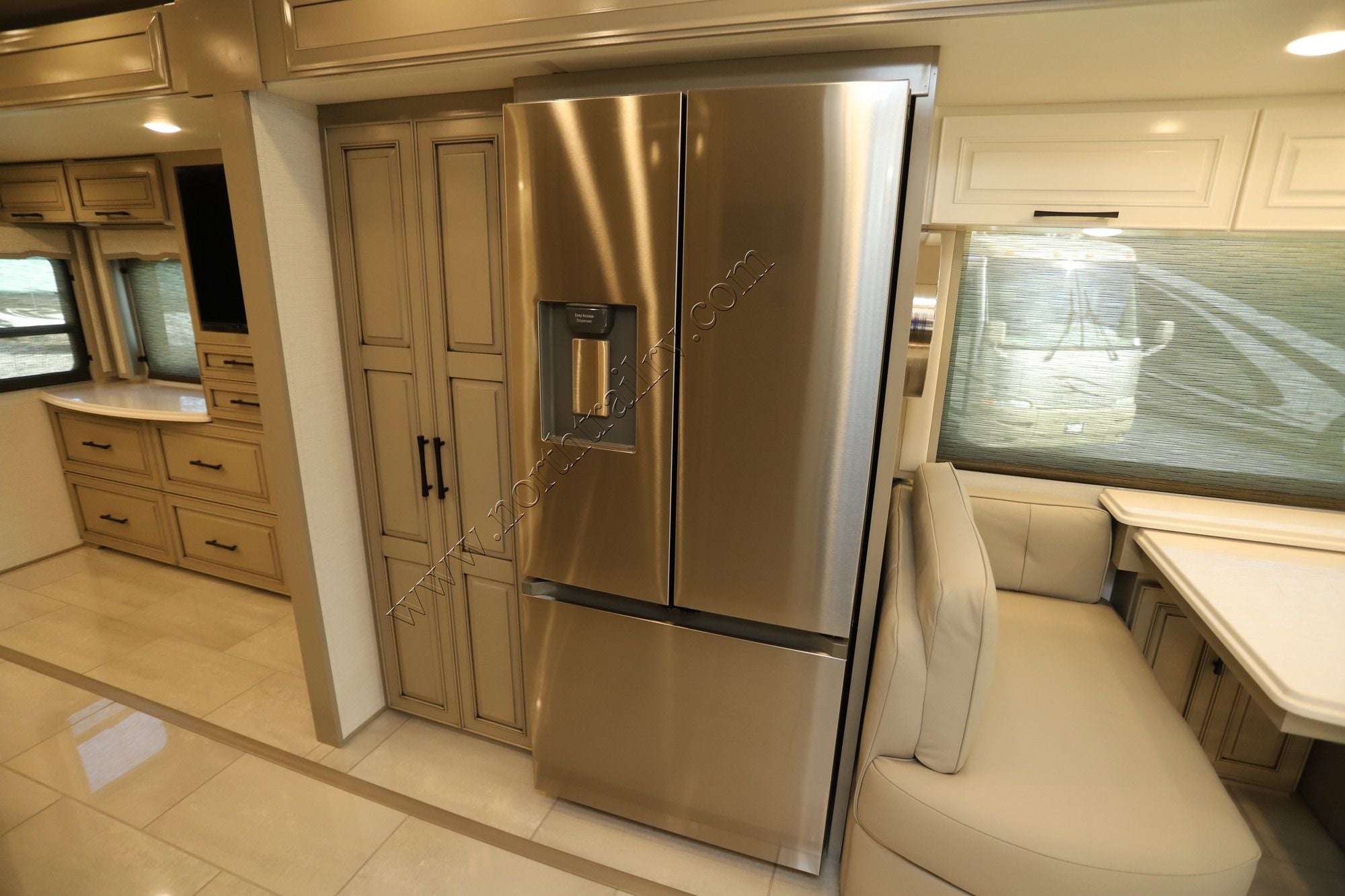 New 2027 Newmar London Aire 4551 Class A  For Sale