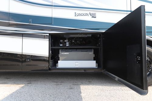 2027 Newmar London Aire 4551