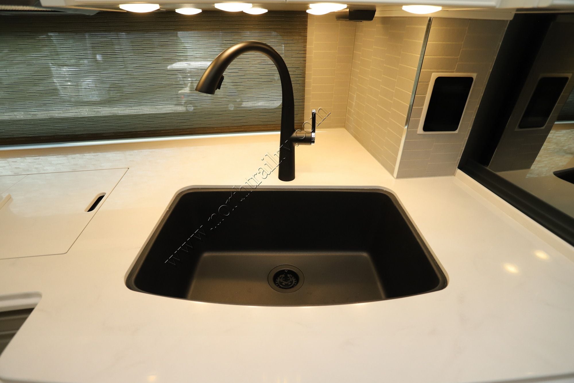 New 2027 Newmar London Aire 4551 Class A  For Sale