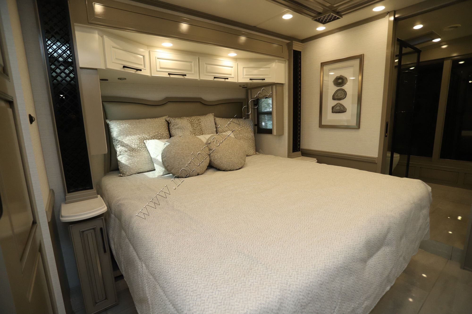 New 2027 Newmar London Aire 4551 Class A  For Sale