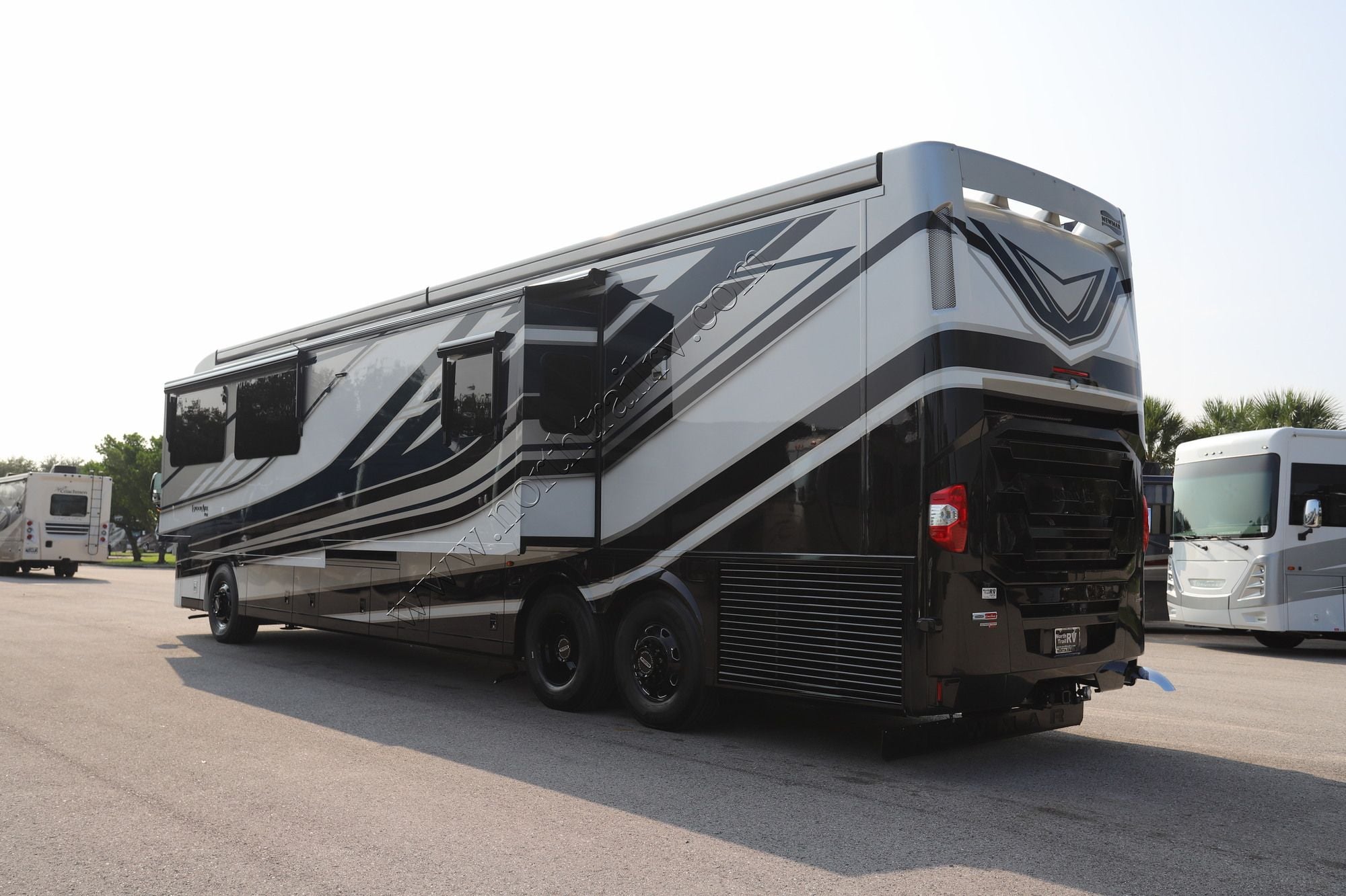 New 2027 Newmar London Aire 4551 Class A  For Sale