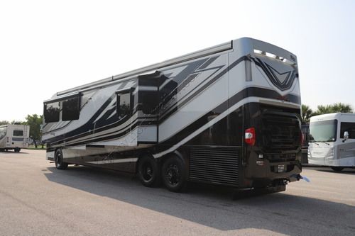 2027 Newmar London Aire 4551